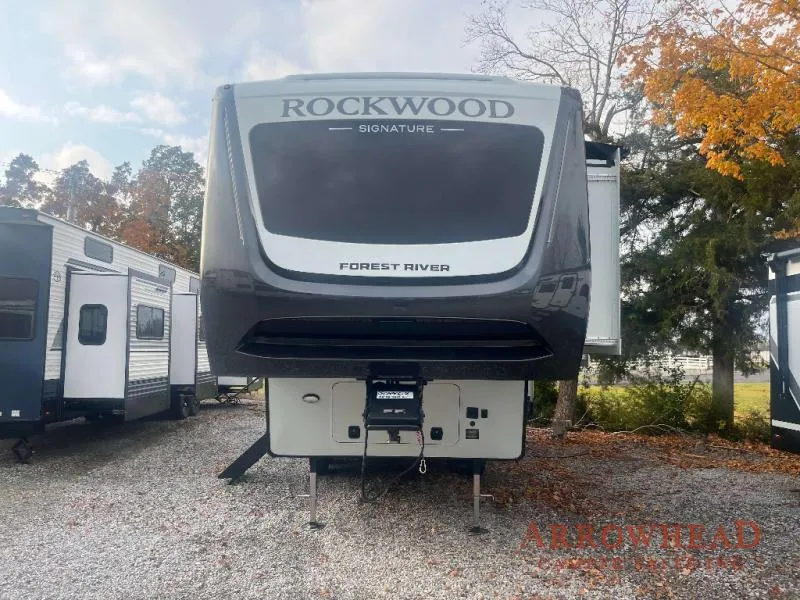 2026 Forest River Rockwood Signature 290SFK - Photo 4