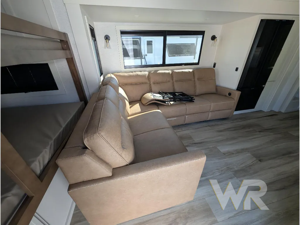 2027 Brinkley Model I 290, Photos photo 28