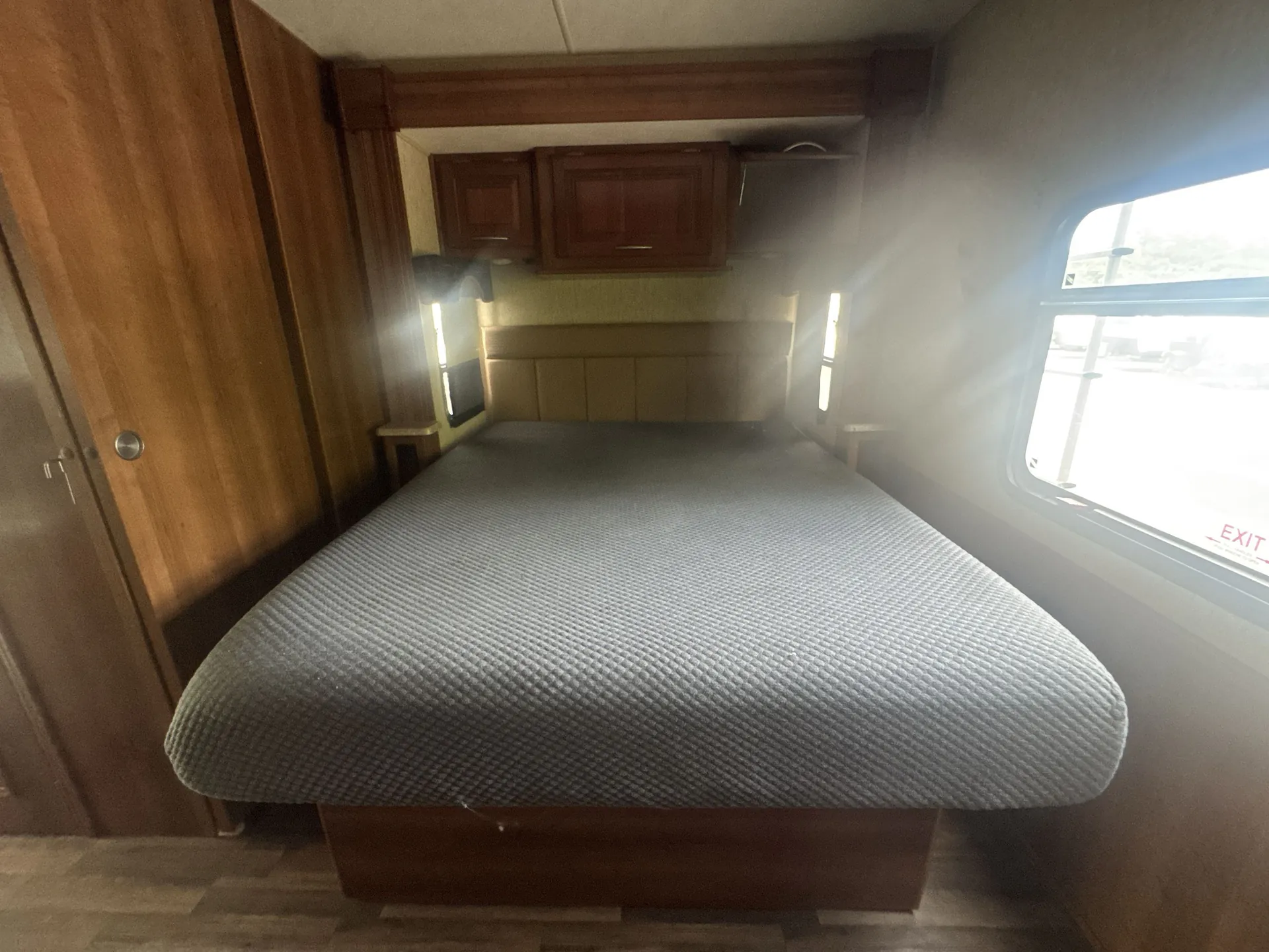 2018 Coachmen Mirada 31FW — living area main