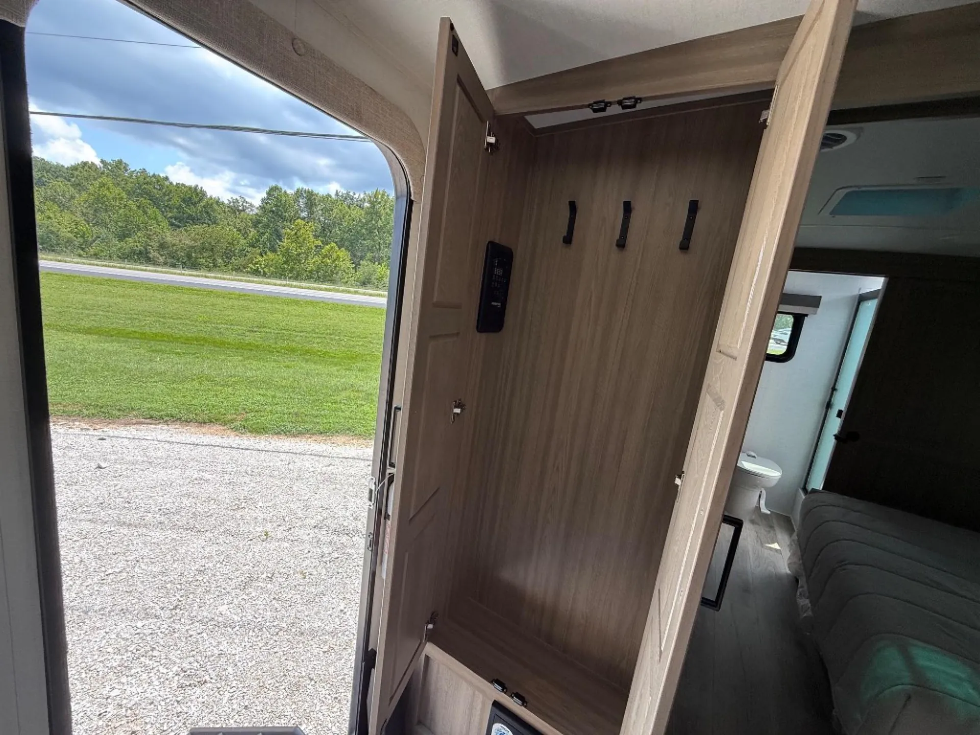 2027 Forest River Rockwood Mini Lite 2523MBR — Photo 5