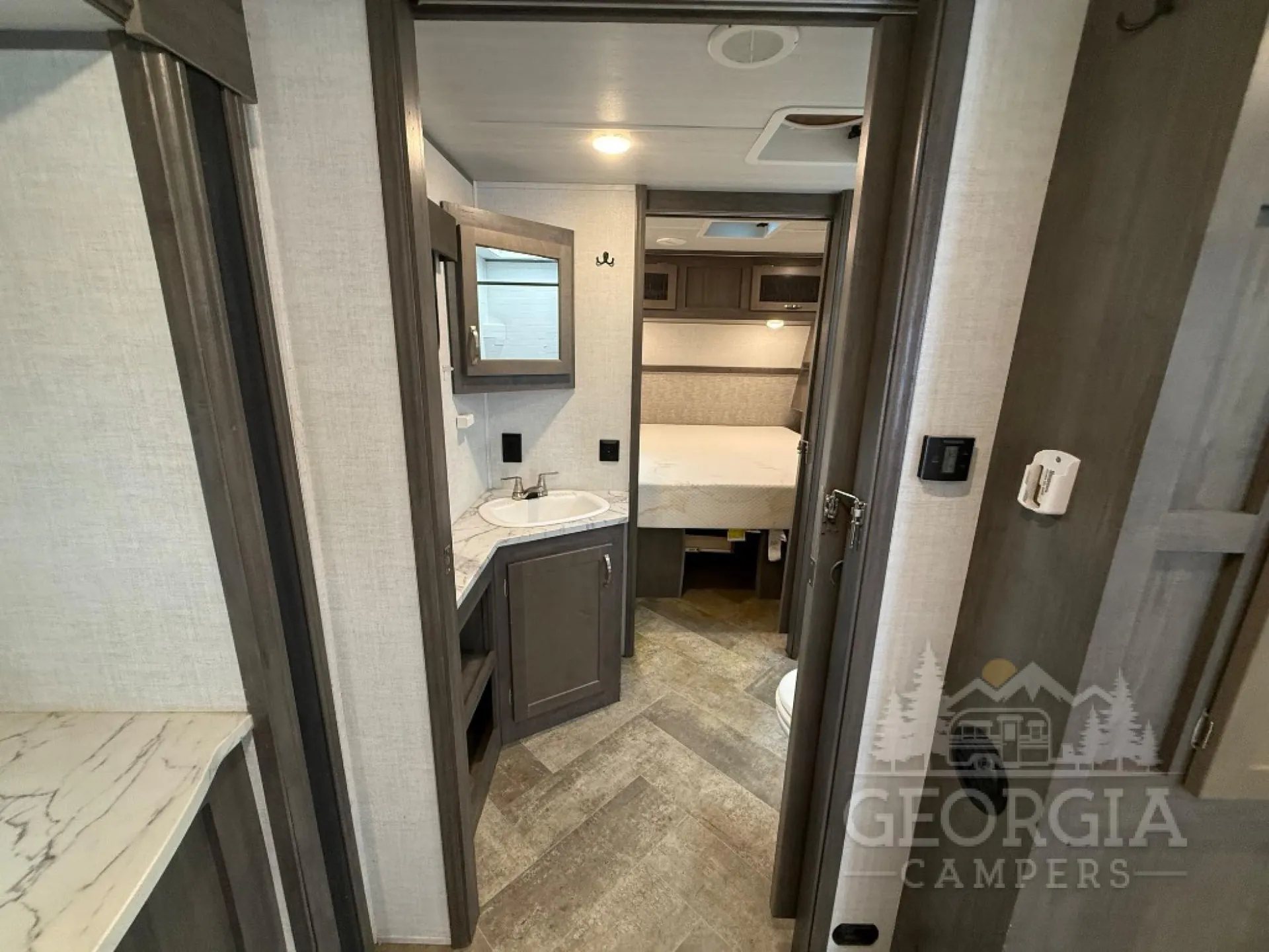 2021 East to West Alta 2350KRK - Photo 4