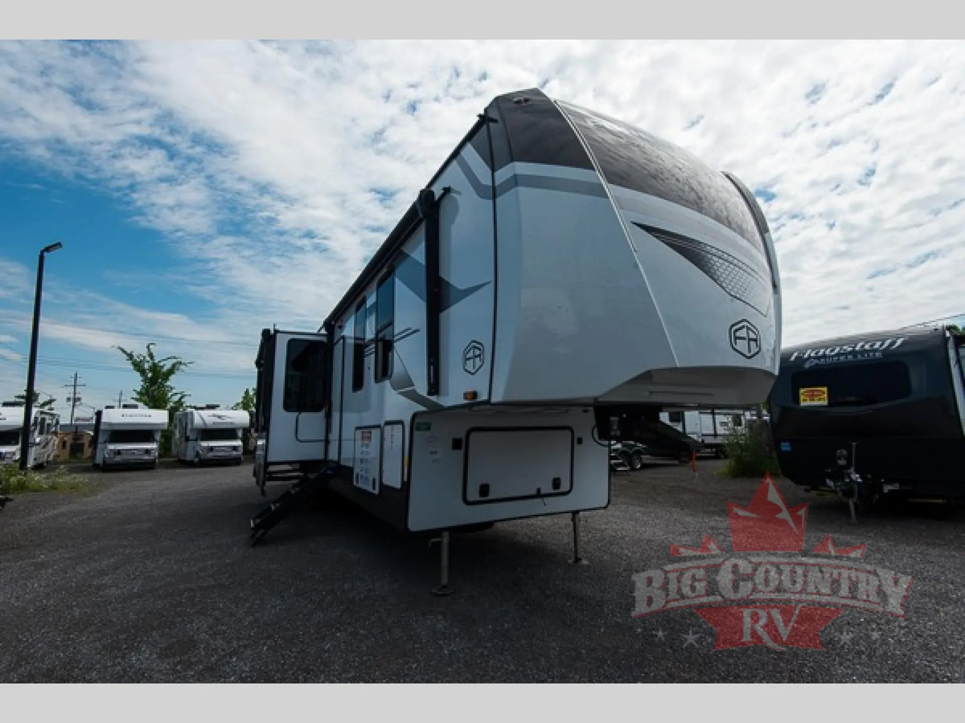 2026 Forest River Sandpiper 4002FB