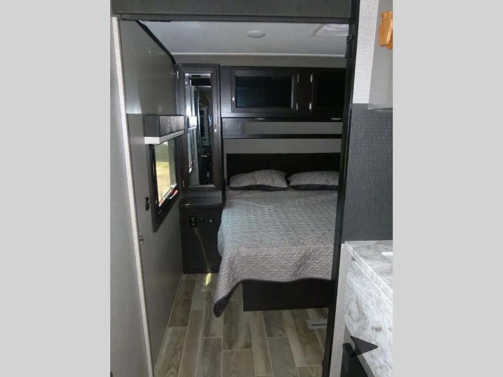 2021 Jayco Jay Feather 25RB, Photos photo 17