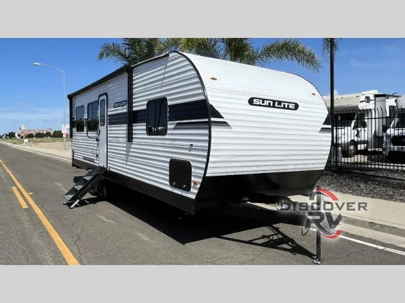 2026 Sunset Park RV Sun Lite 27WQB - Photo 2