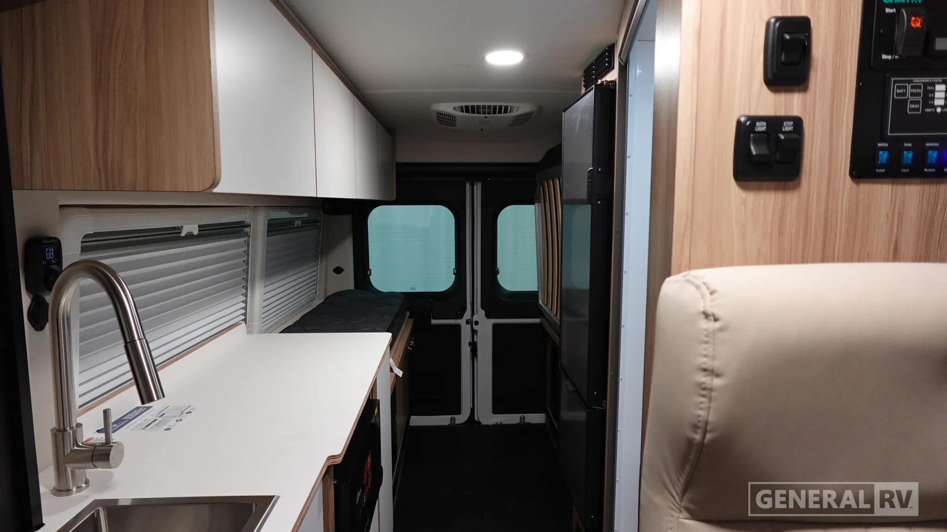 2027 Coachmen Pixel 20M - Photo 3