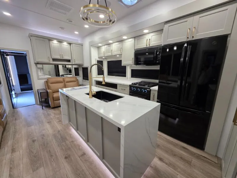 2026 Brinkley Model G 4100, Photos photo 4
