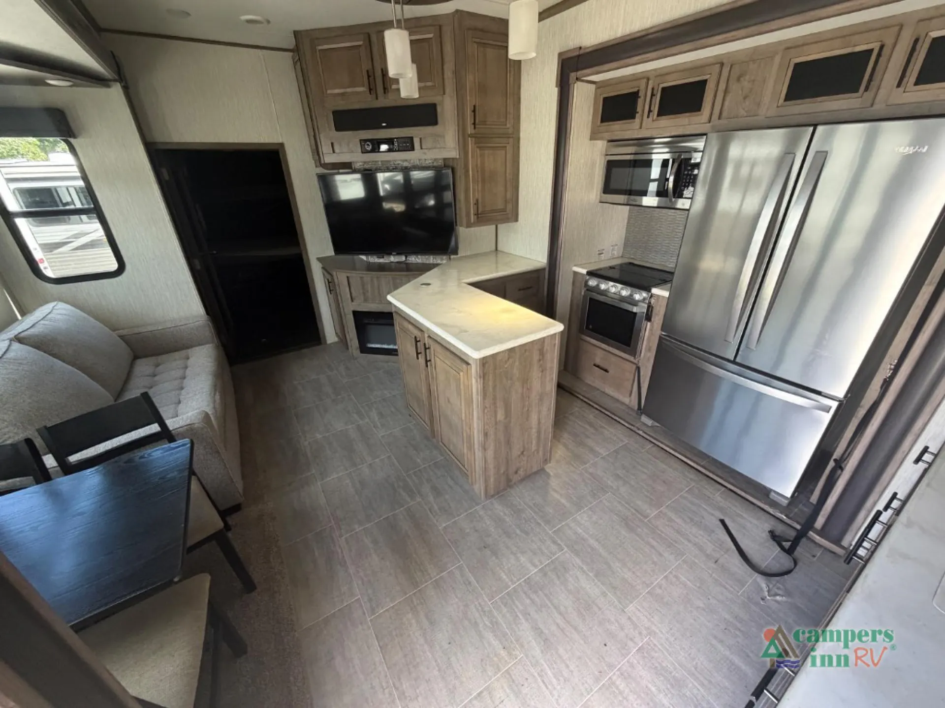 2019 Forest River Vengeance Touring Edition 381L12-6 - Photo 3