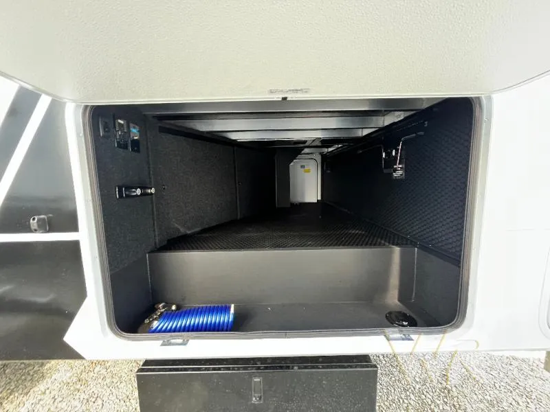 2025 Brinkley Model Z 2810 - Photo 3