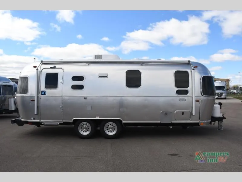 2026 Airstream Globetrotter 25FB - Photo 3