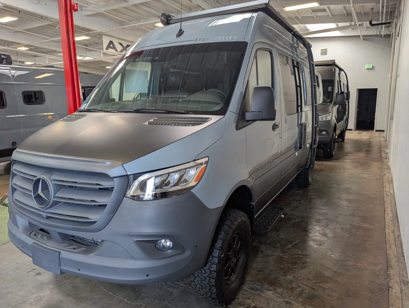 2025 Storyteller Overland Dark MODE XO - Photo 3