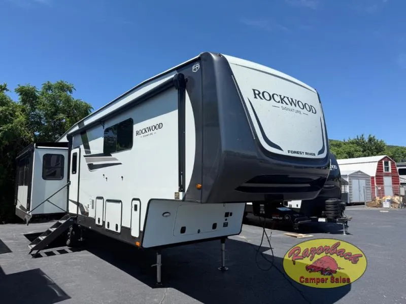 2026 Forest River Rockwood Signature 401SFB - Photo 2
