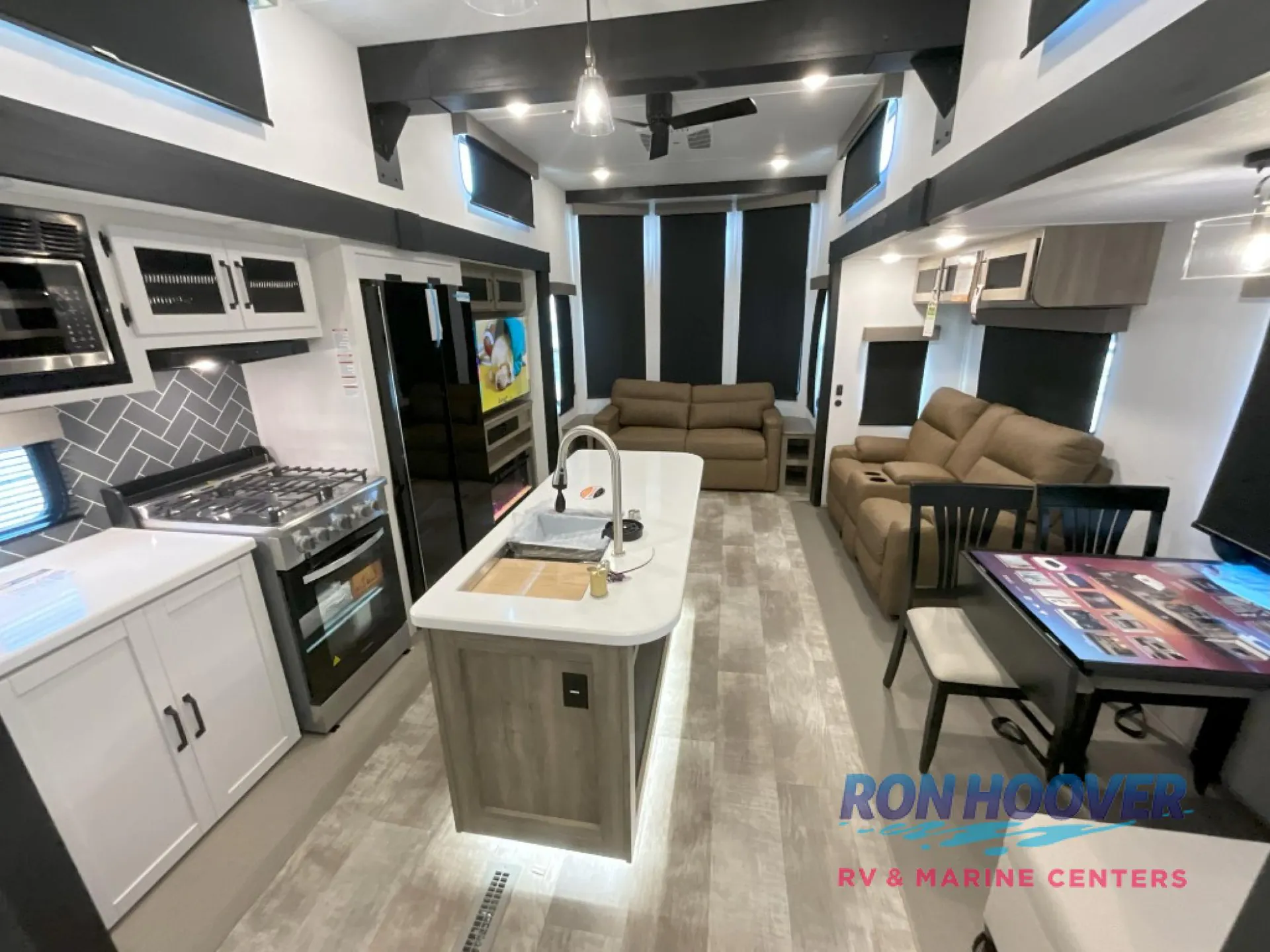 2026 Forest River Puma Vista 402LFT - Photo 3