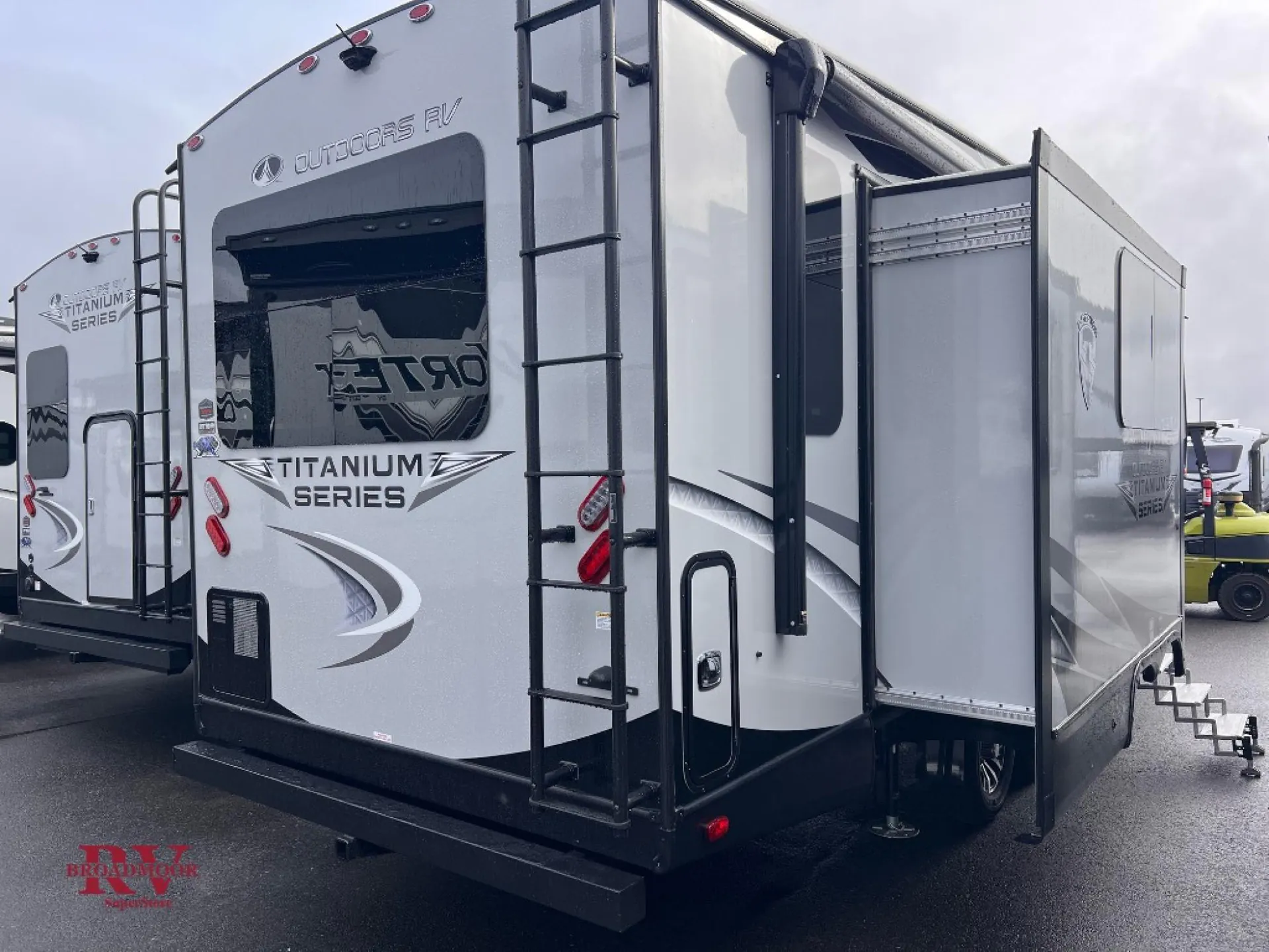 2026 Outdoors RV Glacier Peak Titanium Series F27KVS - Photo 3