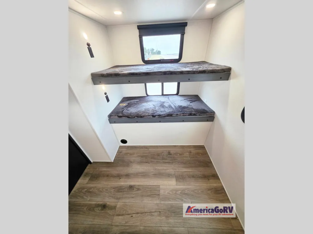 2027 Forest River Solaire Lite 302BHS, Photos photo 28