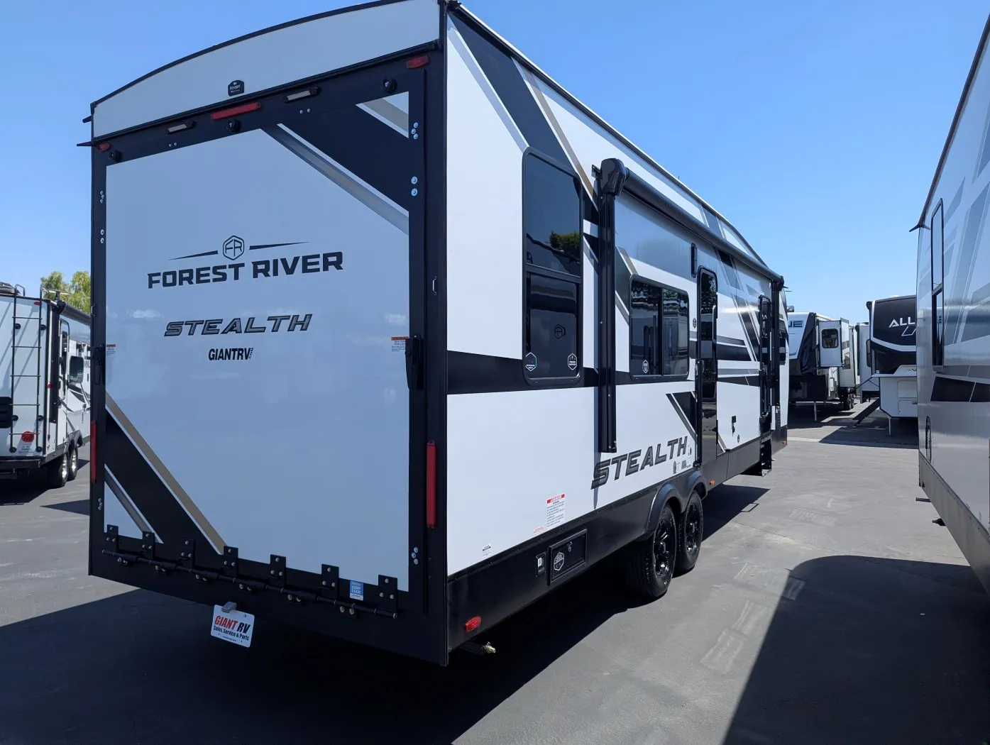 2026 Forest River Stealth 2600 — Photo 5