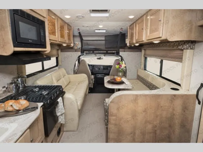2020 Coachmen Leprechaun 260RS - Photo 2