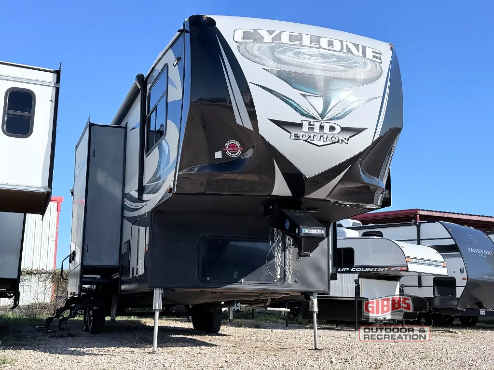 2018 Heartland Cyclone 3611 JS - Photo 2