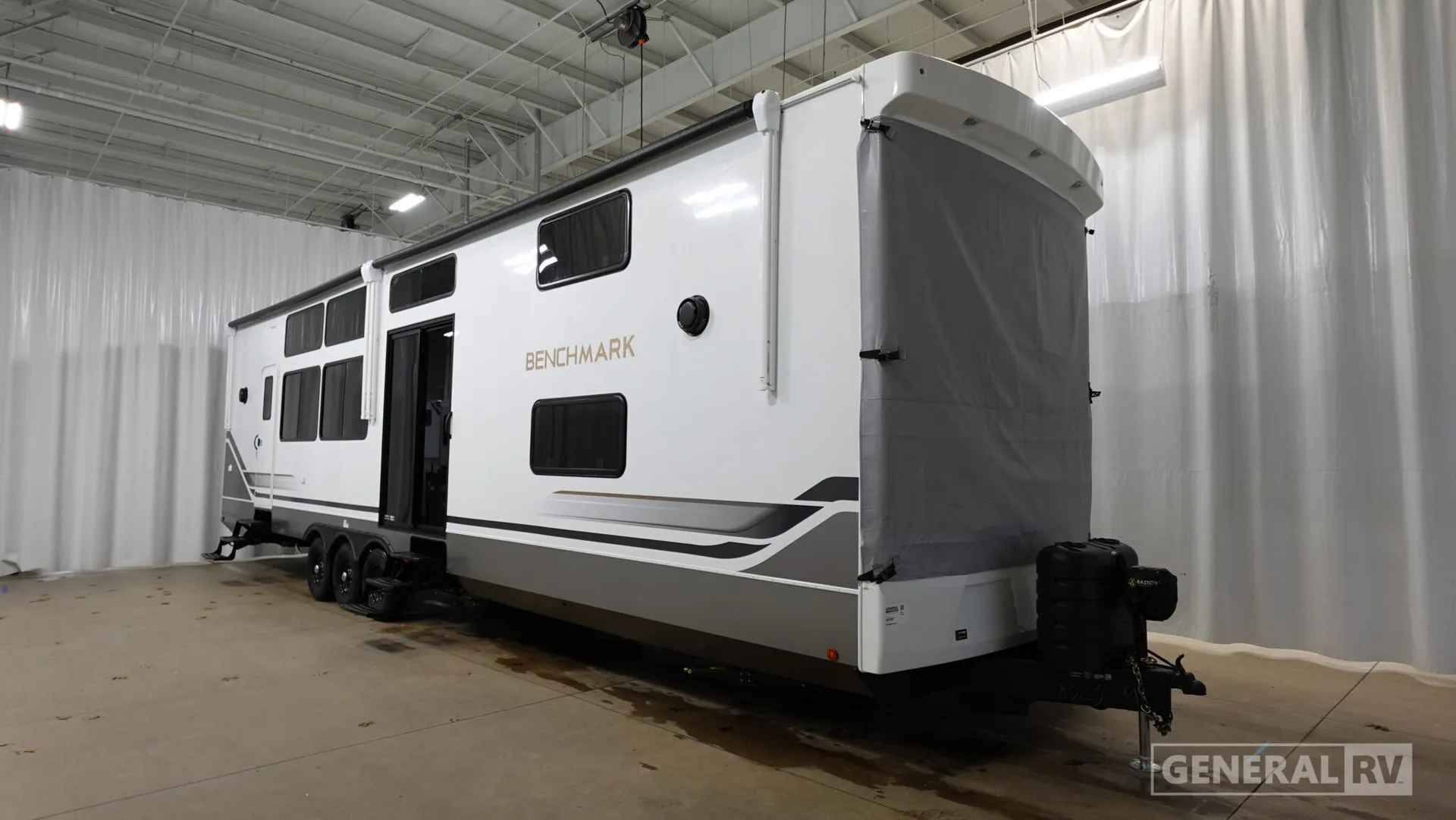 2026 Alliance RV Benchmark 44LFT - Photo 2