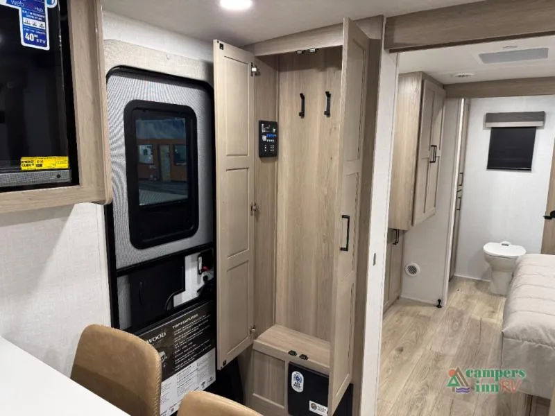 2026 Forest River Rockwood Mini Lite 2523MBR - Photo 3