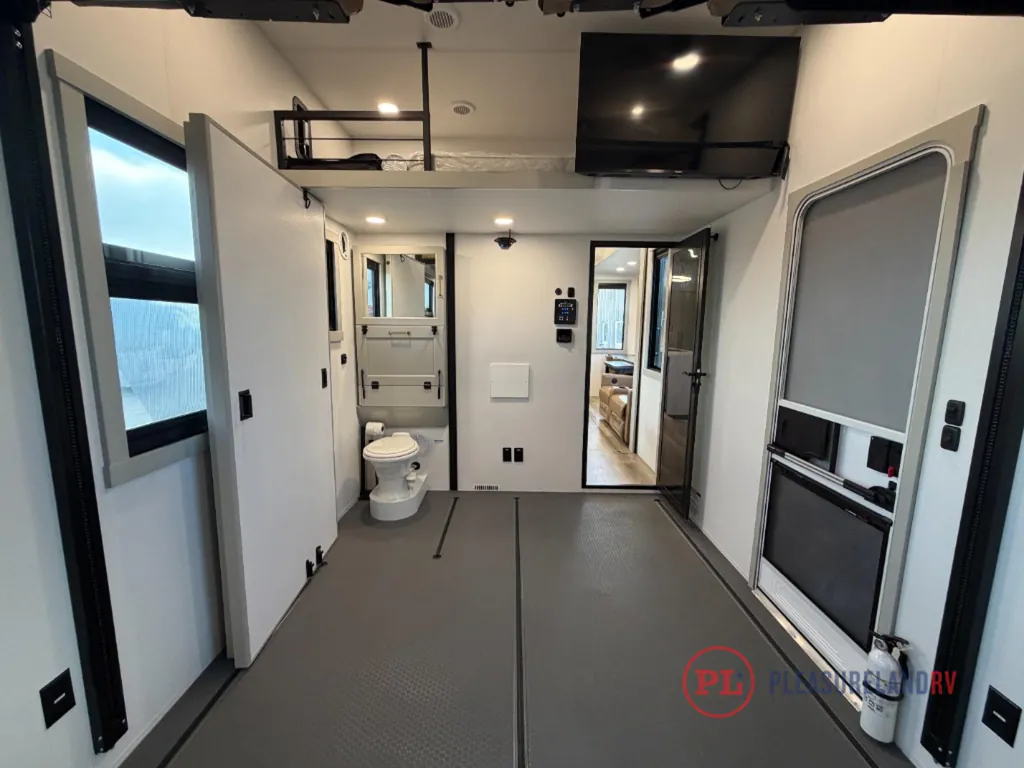 2025 Brinkley Model G 4100, Photos photo 10