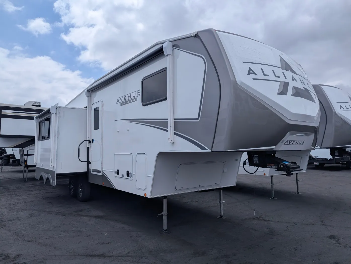 2026 Alliance RV Avenue 30BH - Photo 2
