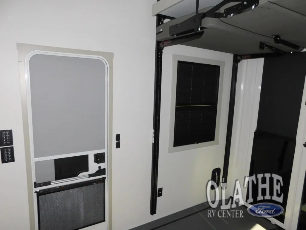 2026 Brinkley Model G 3970, Photos photo 32