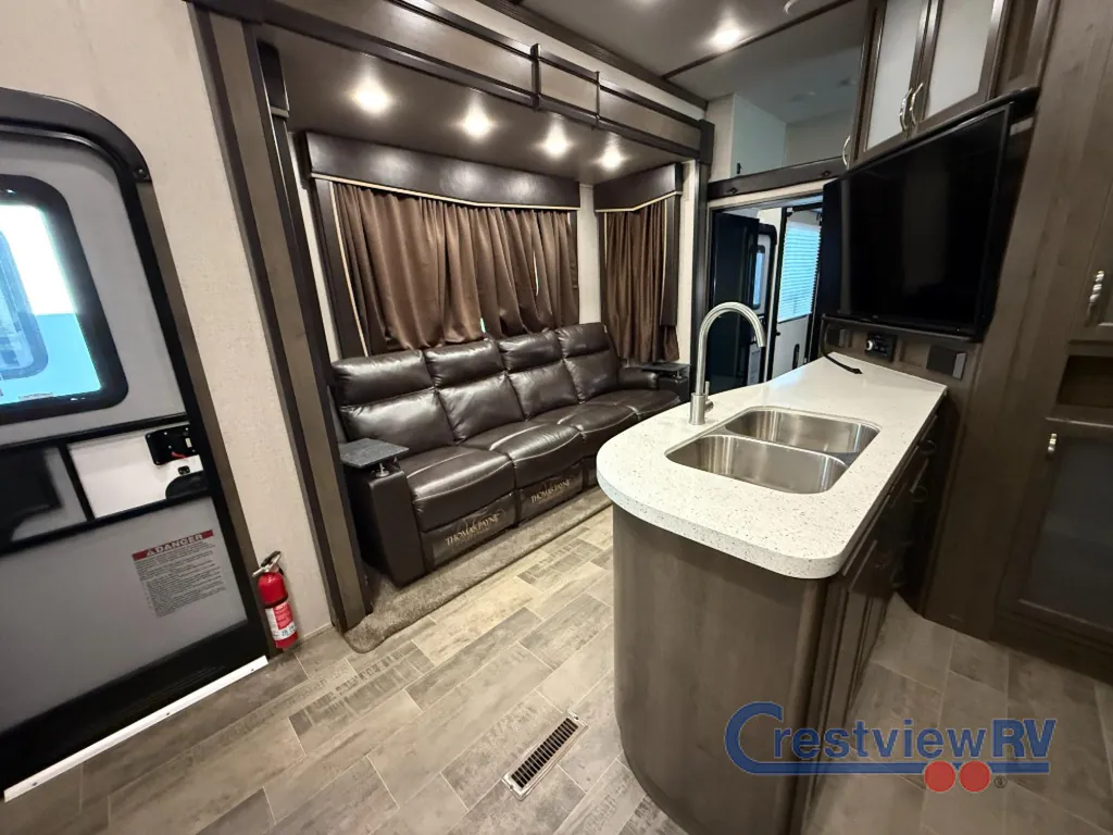 2020 Dutchmen Voltage Triton 3551, Photos photo 7