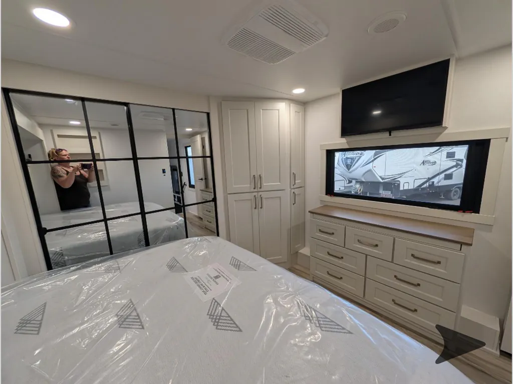 2027 Brinkley Model G 3970, Photos photo 42