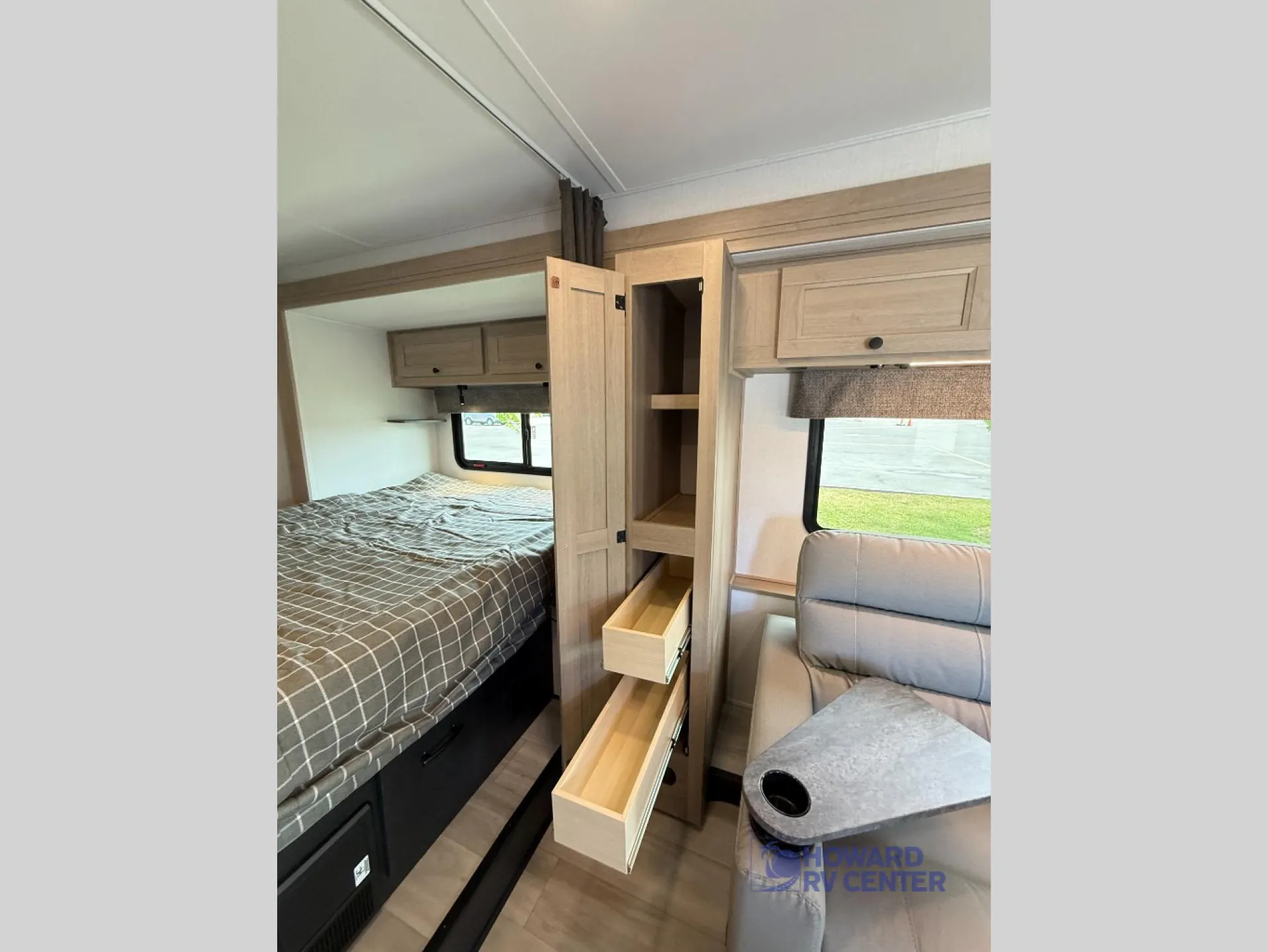2026 Forest River Forester 2441DS - Photo 4