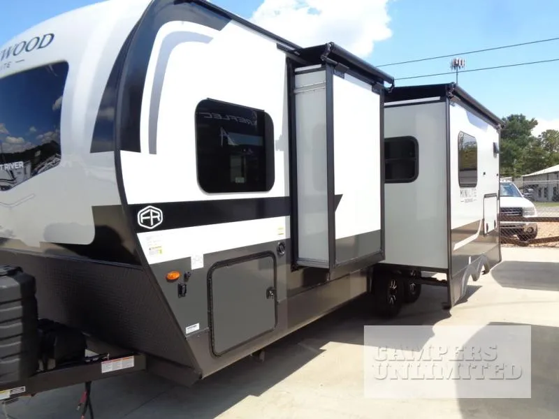 2026 Forest River Rockwood Mini Lite 2522FB - Photo 4