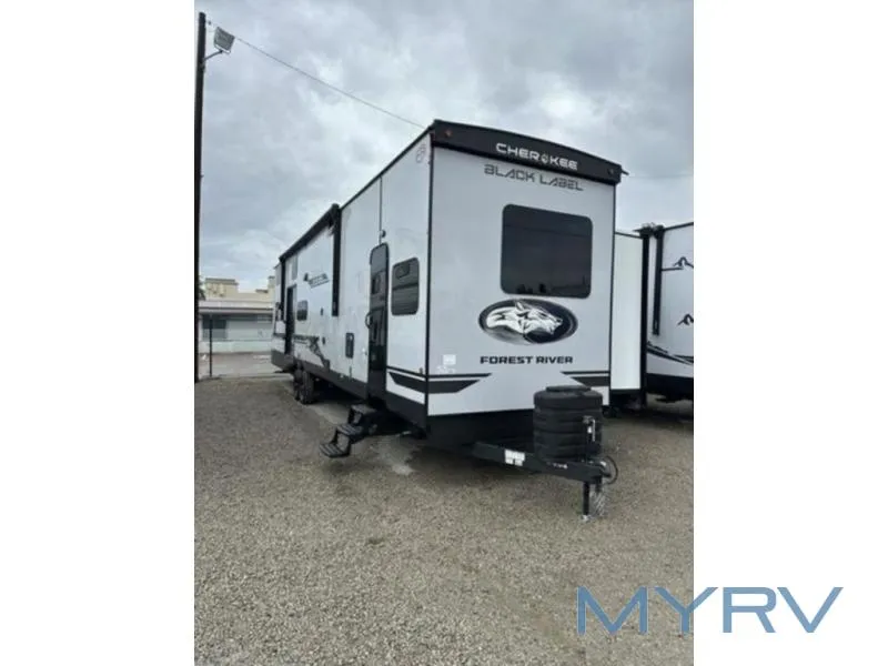 2026 Forest River Cherokee Timberwolf Black Label 39DCBL - Photo 4