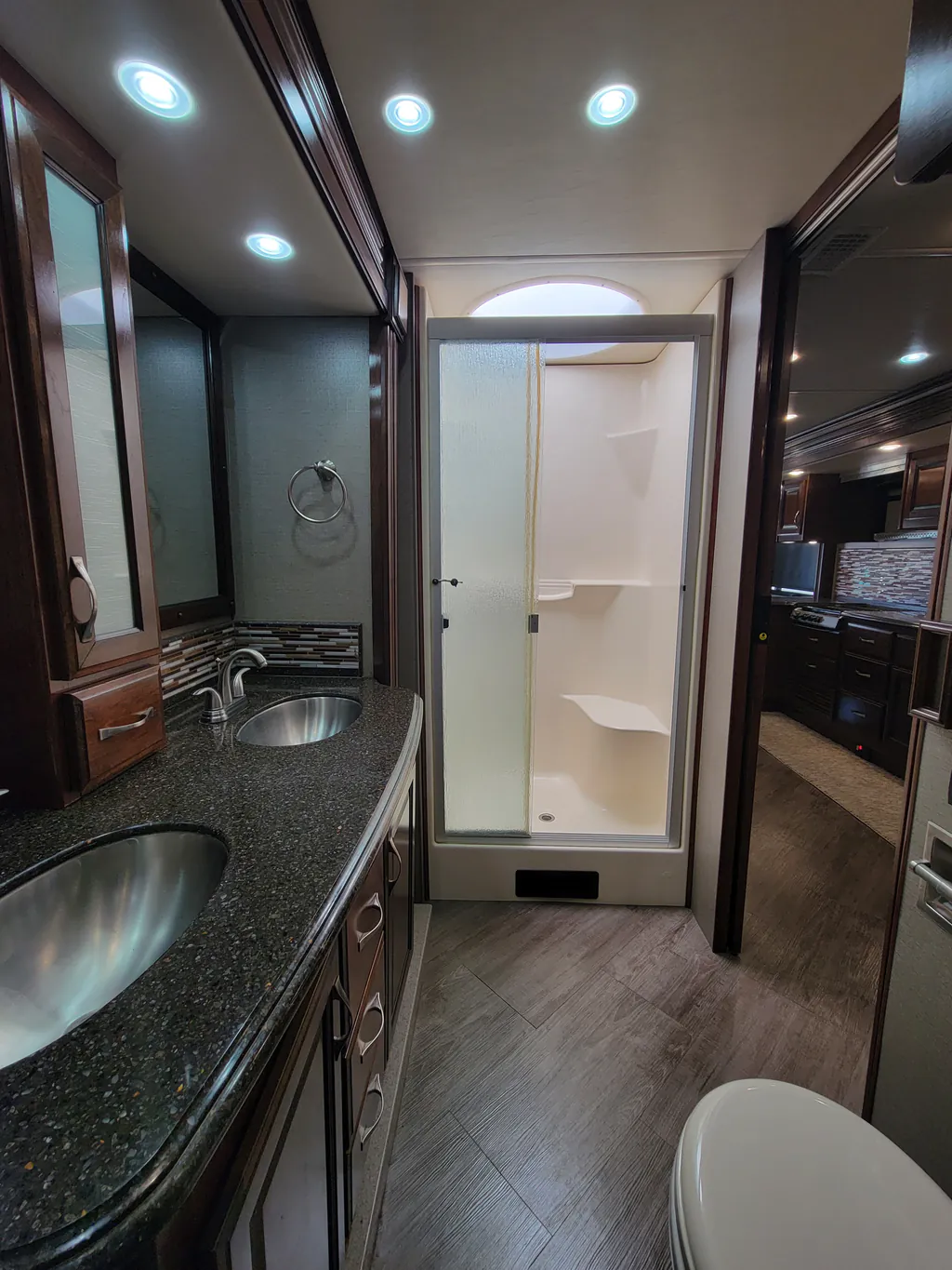 2018 Fleetwood Pace Arrow LXE 38F, Photos photo 14