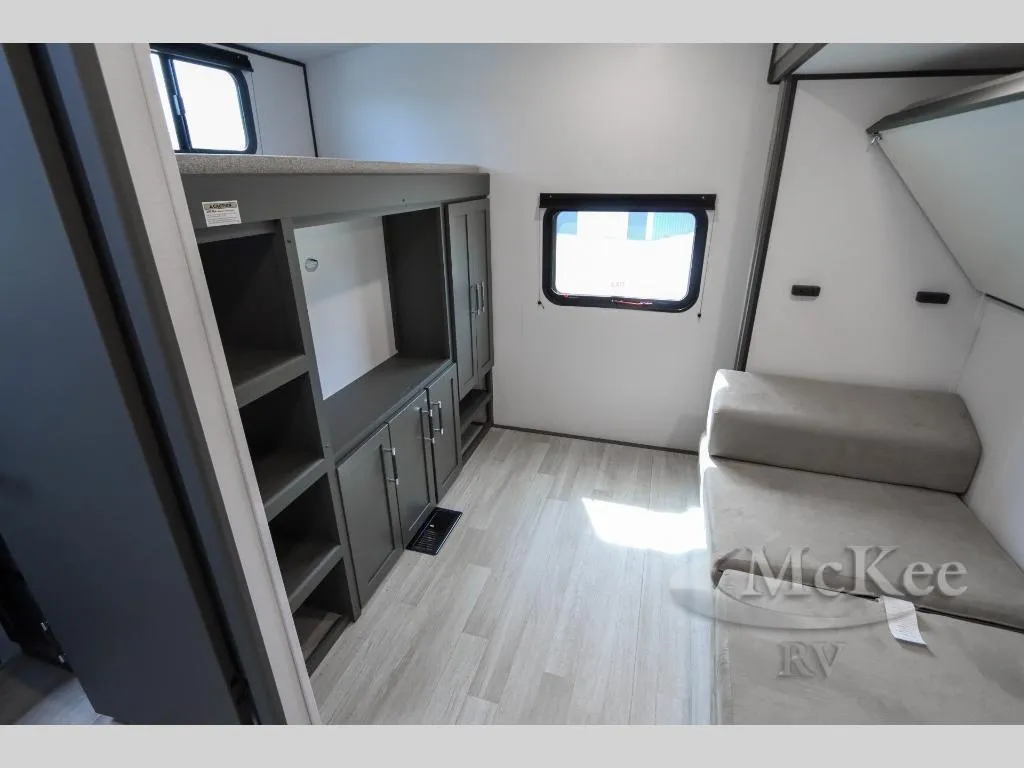 2026 Keystone Bullet 330BKQ - Photo 4