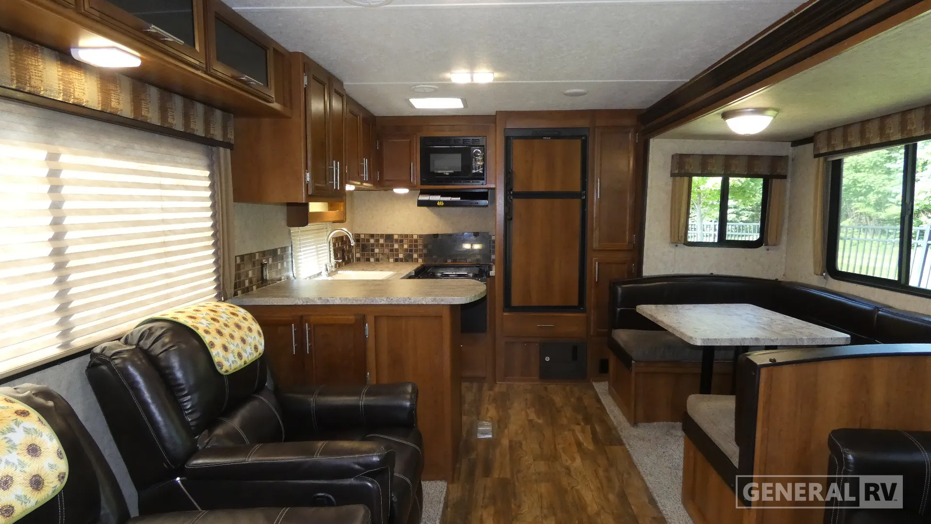 2017 Prime Time RV Avenger 28RKS - Photo 3