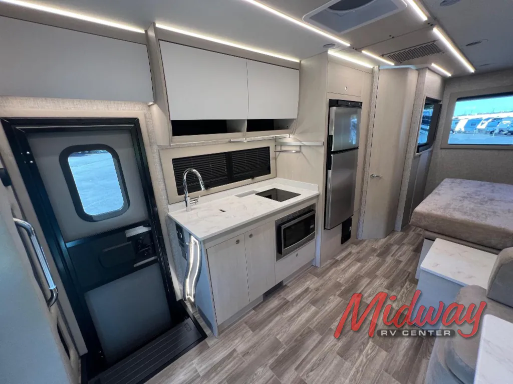 2026 Tiffin Wayfarer 25 XPW, Photos photo 6