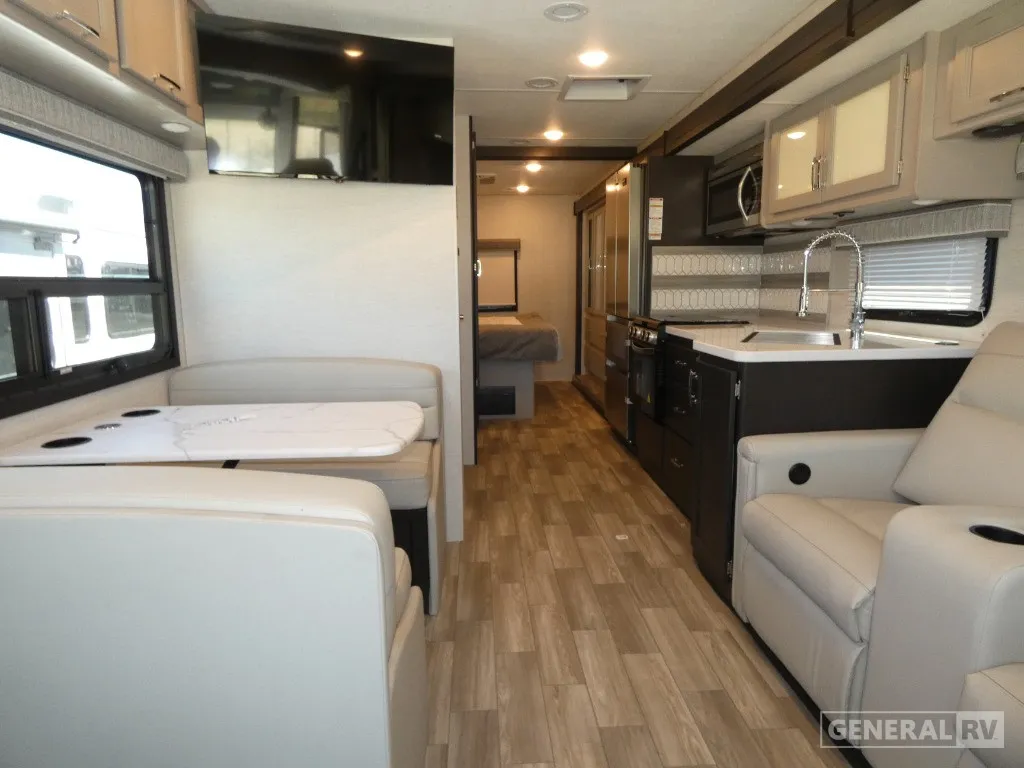 2026 Thor Motor Coach Luminate MM30 - Photo 3