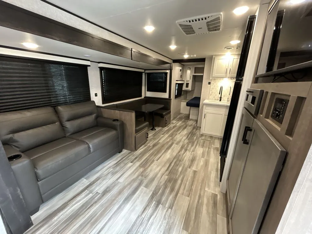 2024 Jayco Jay Flight 286BHSW - Photo 3