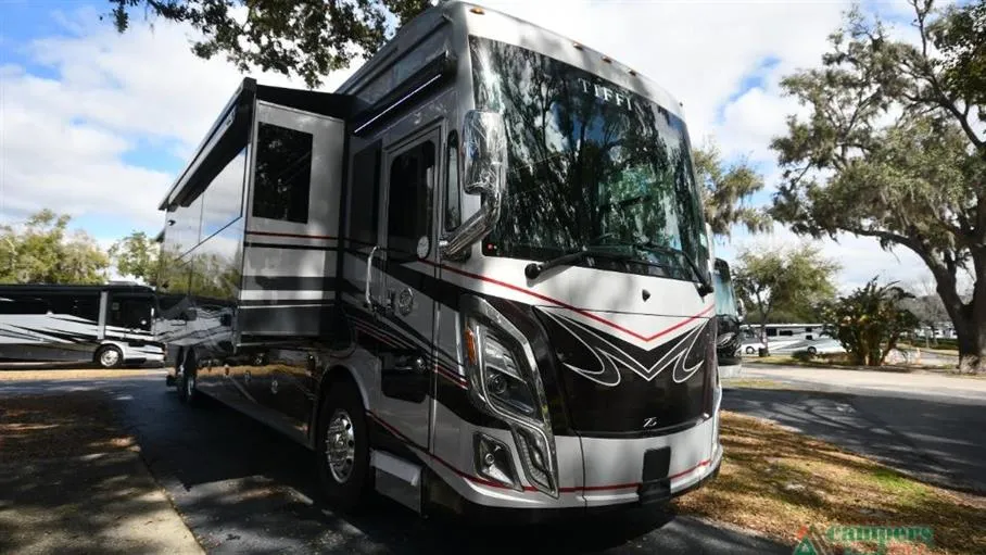 2026 Tiffin Zephyr 45 PZ - Photo 2