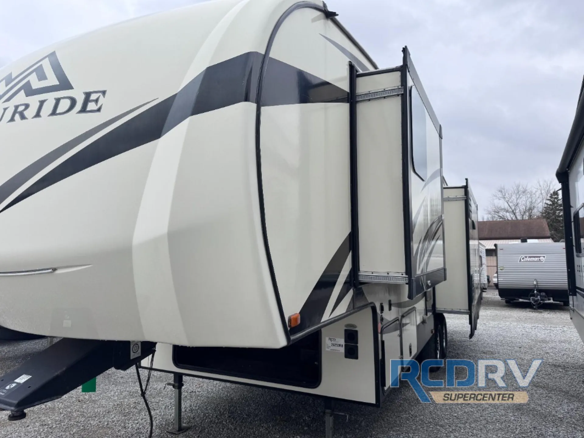 2019 Starcraft Telluride 292RLS - Photo 3