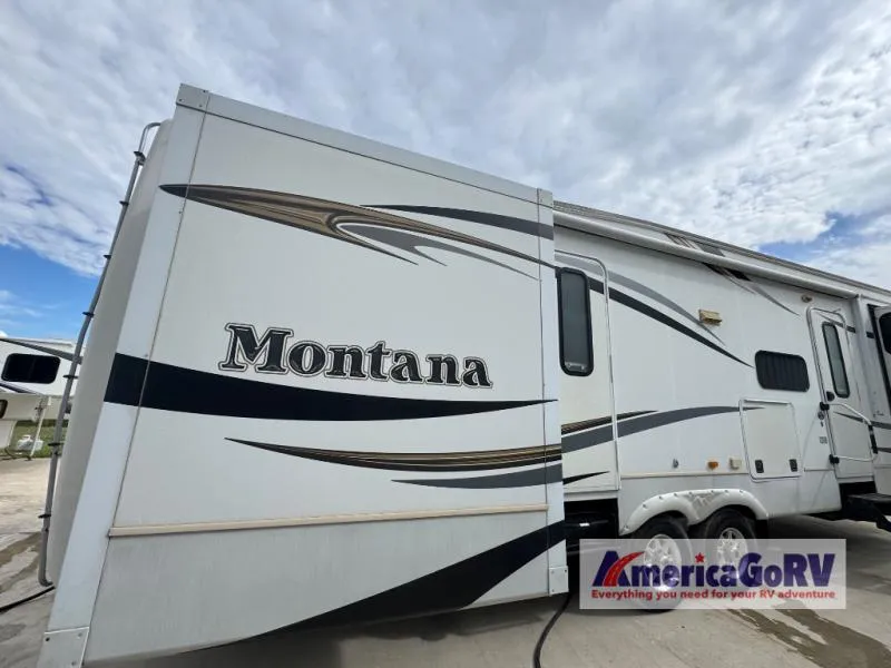 2013 Keystone Montana Big Sky 3750 FL - Photo 4
