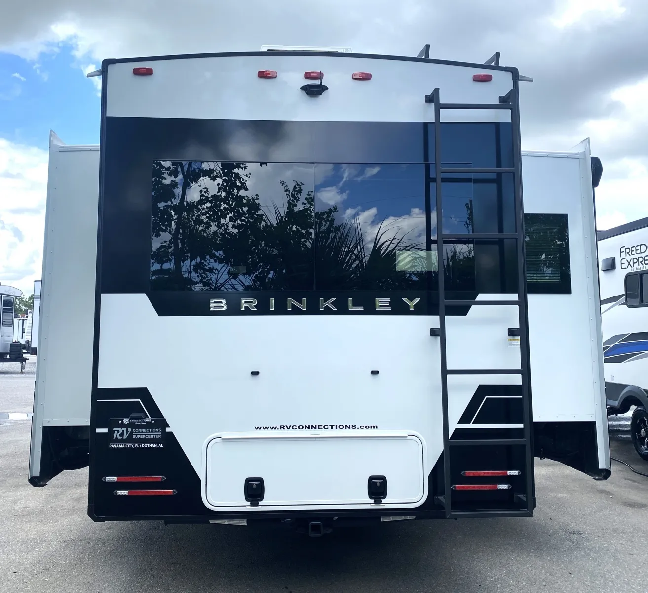 2026 Brinkley Model Z 3610 - Photo 4