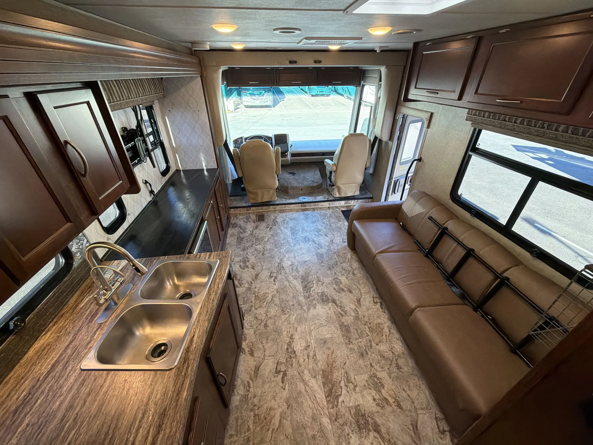 2017 Coachmen Pursuit 31SB — living area main