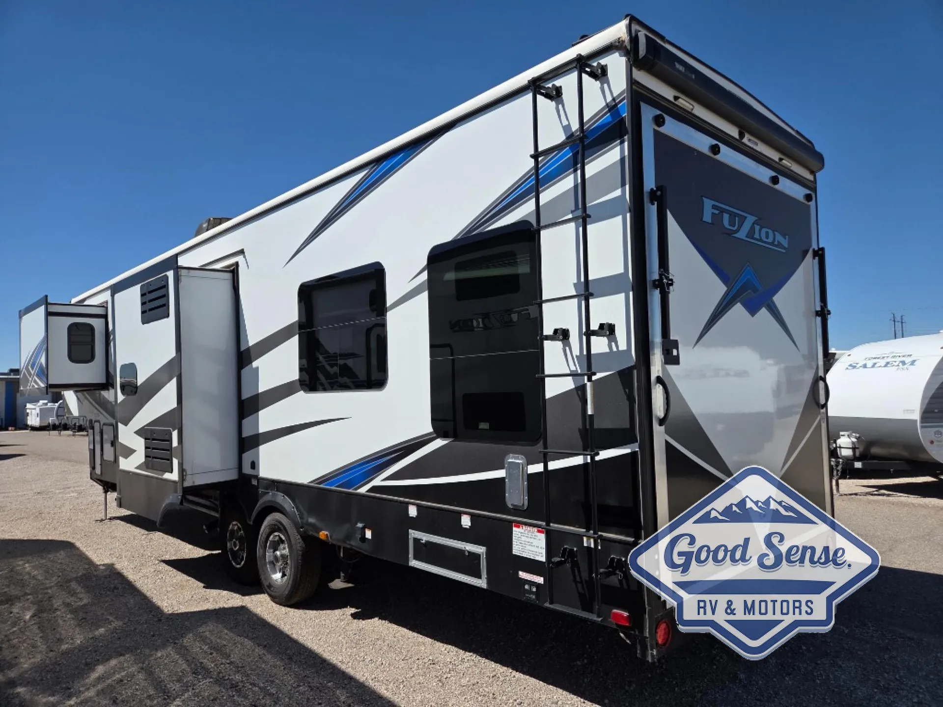 2021 Keystone Fuzion 357 - Photo 4