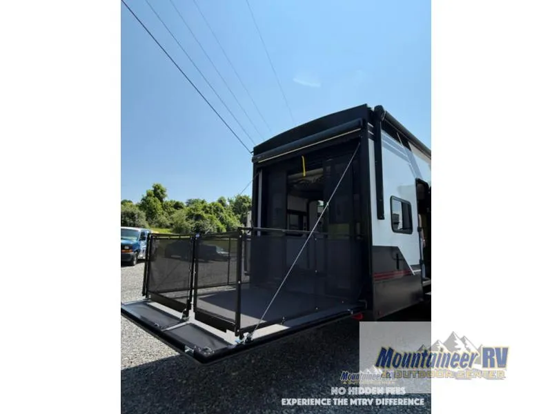 2026 Alliance RV Valor 36V11 - Photo 4