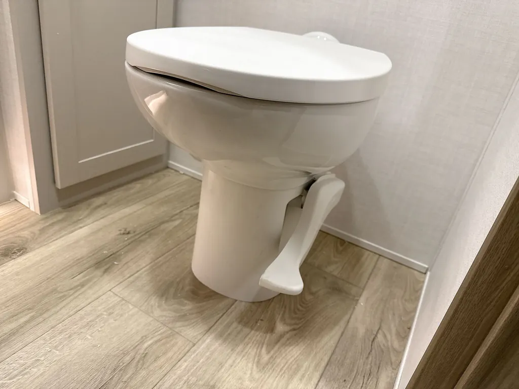 2027 Forest River Rockwood Signature 401SFB, Photos photo 68