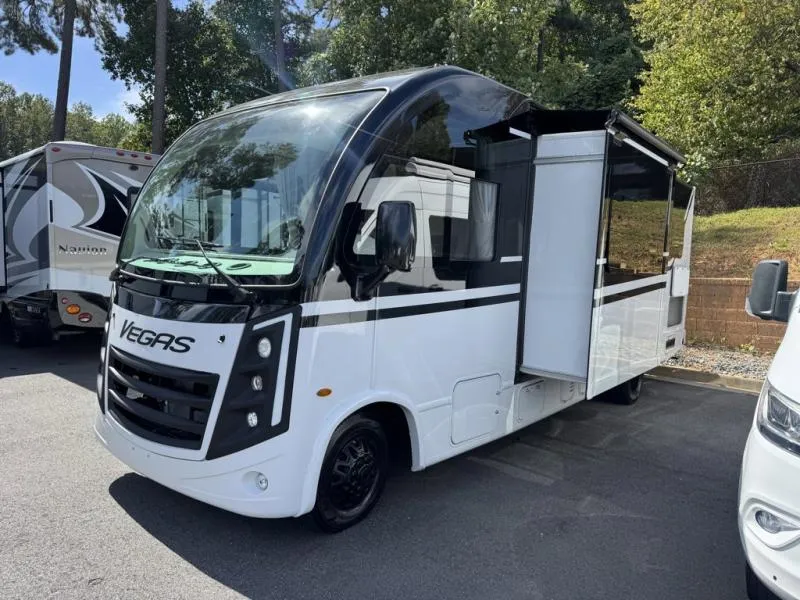 2026 Thor Motor Coach Vegas 262 - Photo 4