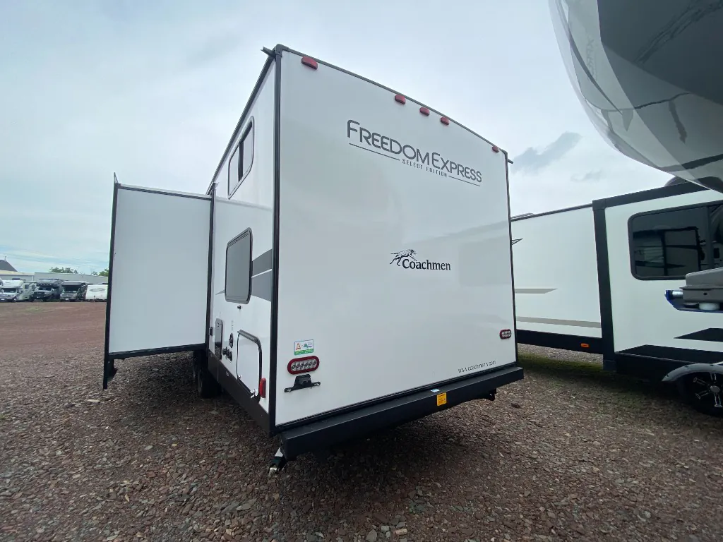 2024 Coachmen Freedom Express Select 29SE, Photos photo 8