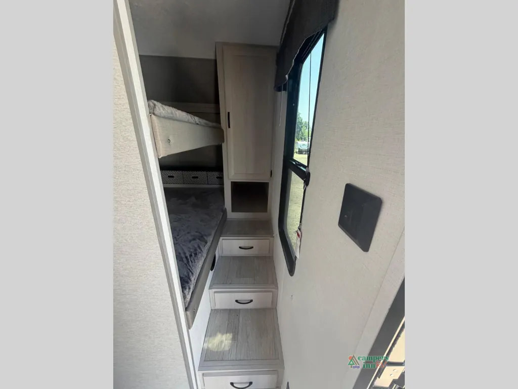 2027 Coachmen Catalina Legacy Edition 333DBDSCK, Photos photo 43