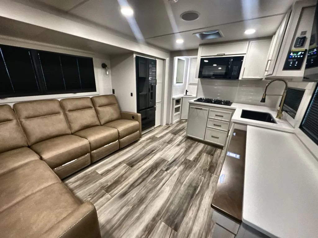 2027 Brinkley Model I 290, Photos photo 13