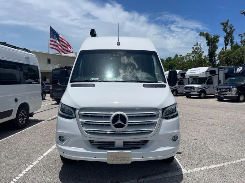 2025 Coachmen Galleria 24Q - Photo 3